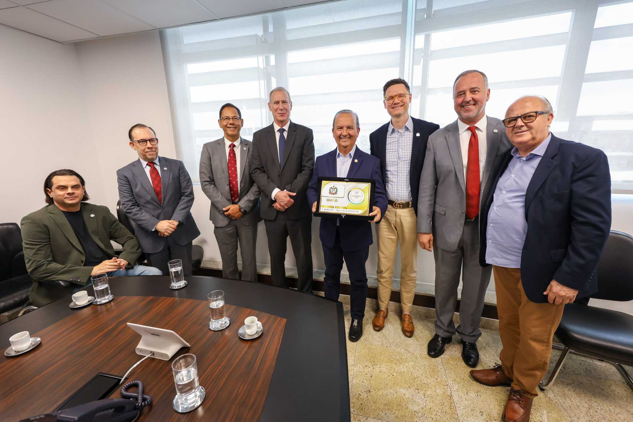 No TCE, Governo entrega balanço das contas de 2024 e recebe Selo Ouro de Transparência
